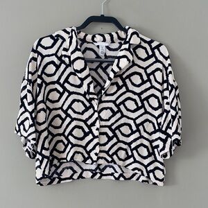 H&M Geometric Black and Cream Crop Baggy Blouse